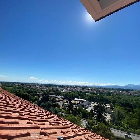 Appartement Deliziosa Mansarda Con Vista Panoramica à Coni Extérieur photo