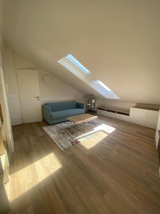Appartement Deliziosa Mansarda Con Vista Panoramica à Coni Extérieur photo